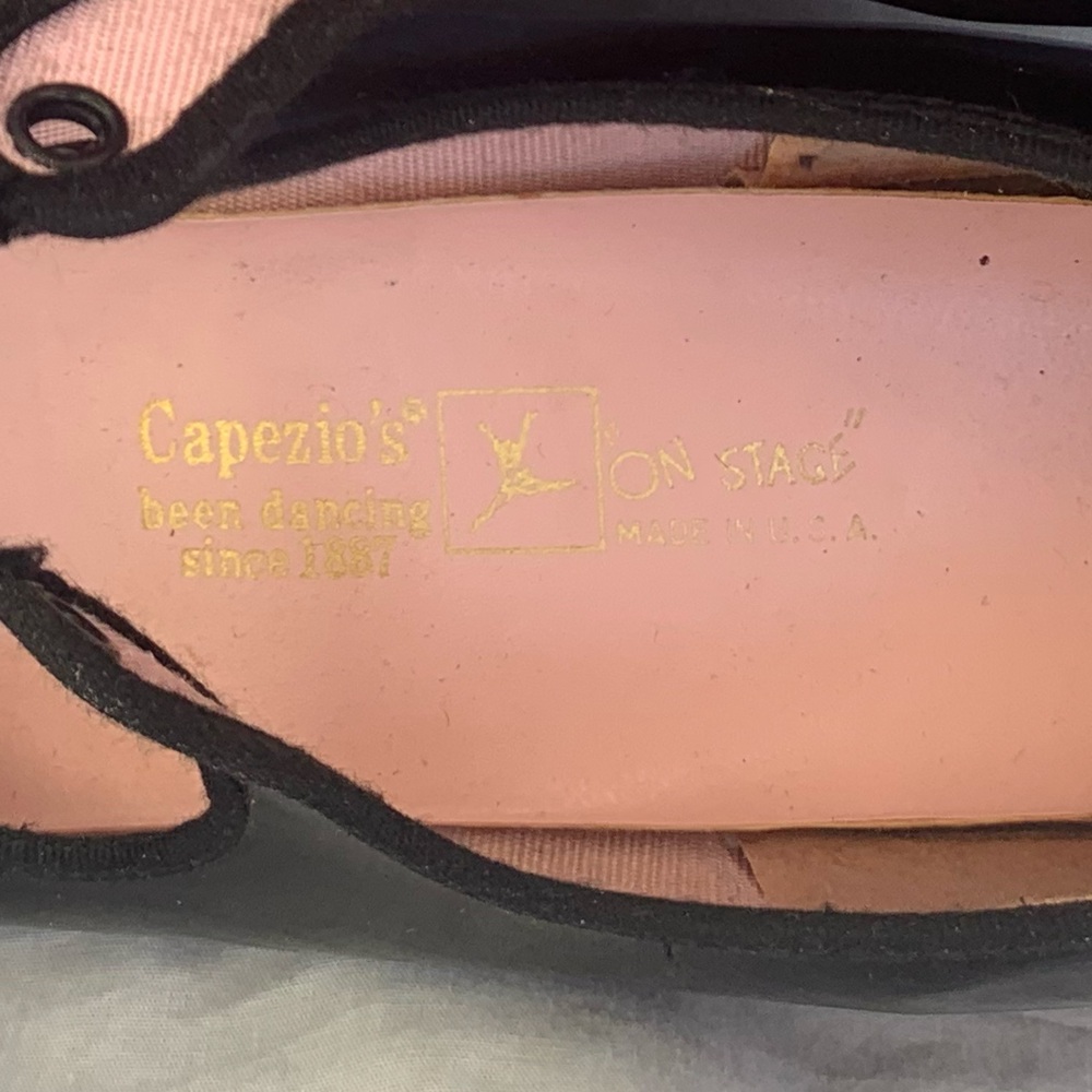 TAP SHOES euc PATENT Leather, Vintage, CAPEZIO, 8.5 sz - Picture 10 of 10